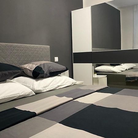 Laveruda Apartment With Balcony And Free Parking Pula Exterior foto