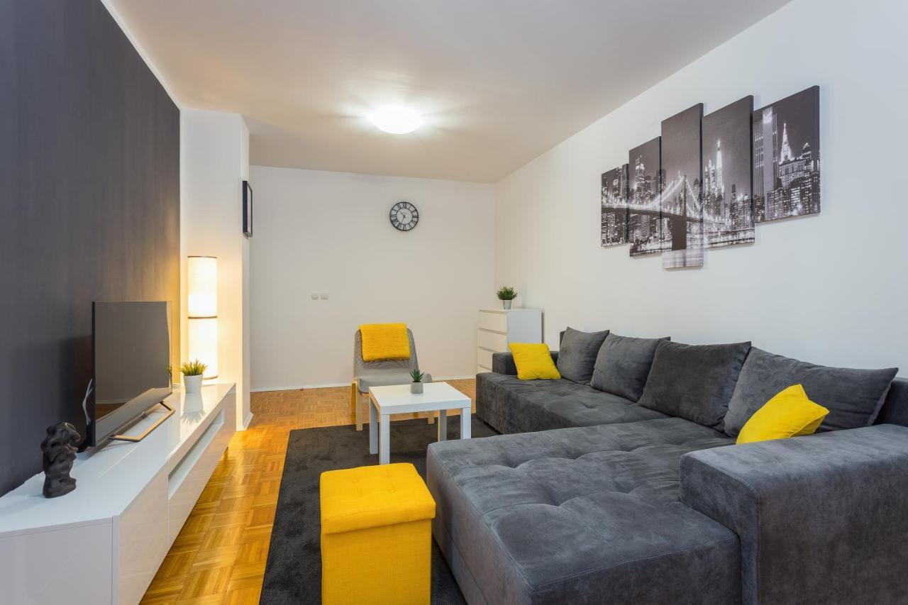 Laveruda Apartment With Balcony And Free Parking Pula Exterior foto